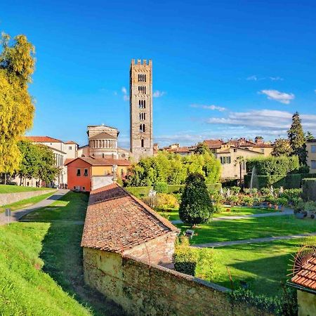 All'Interno Delle Mura Appartamento Con Wi-Fi E Netflix Lucca Bagian luar foto