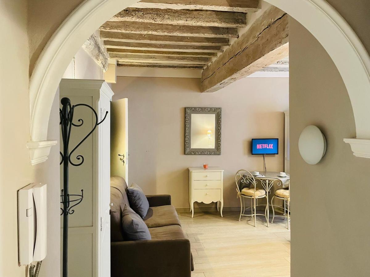 All'Interno Delle Mura Appartamento Con Wi-Fi E Netflix Lucca Bagian luar foto