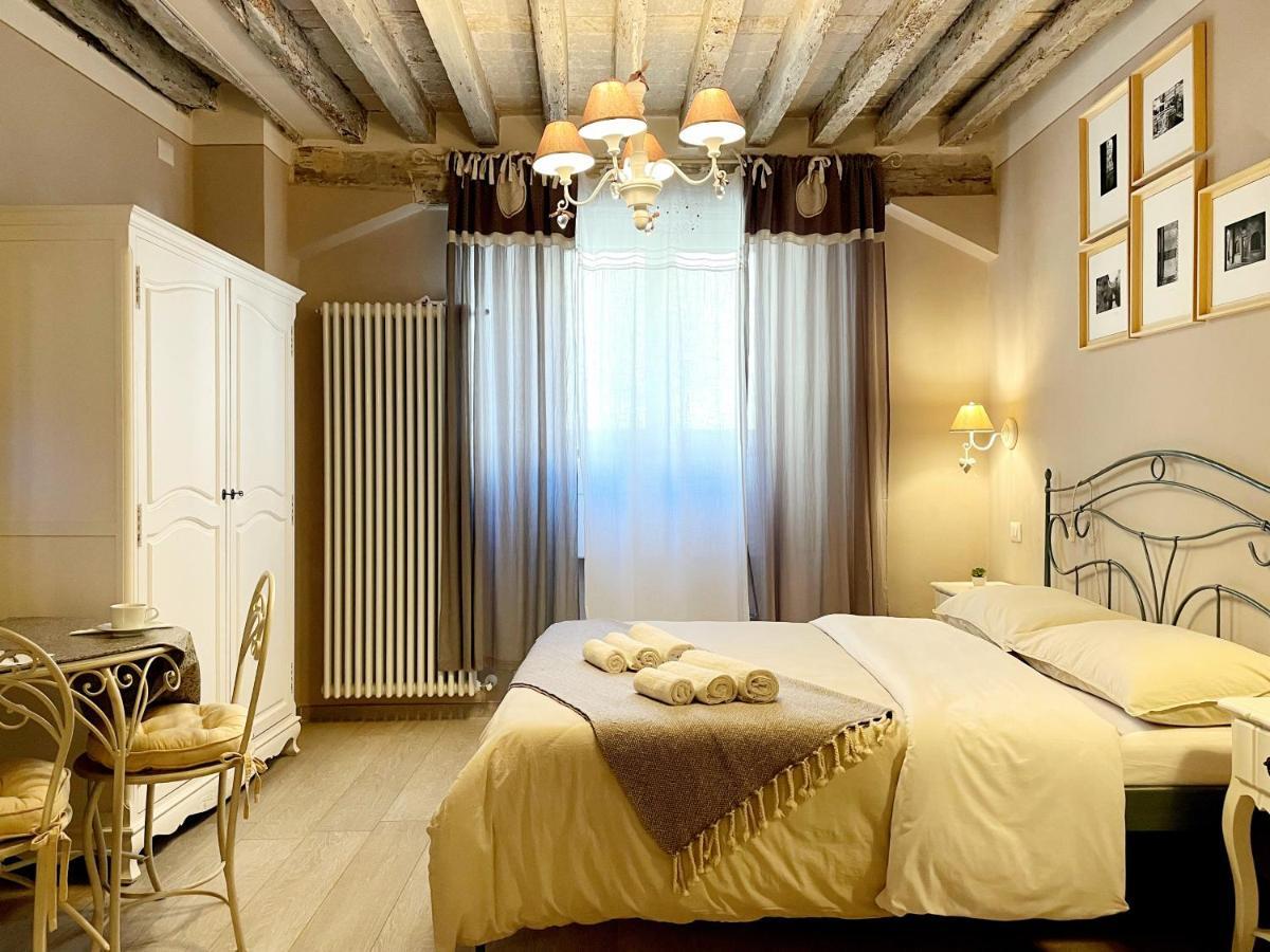All'Interno Delle Mura Appartamento Con Wi-Fi E Netflix Lucca Bagian luar foto